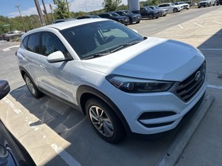 Used 2018 Hyundai Tucson SE image 1