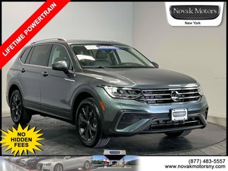 Used 2022 Volkswagen Tiguan SE image 1