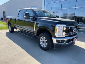 Used 2024 Ford F250 XLT image 1