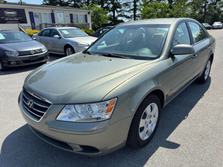 Used 2010 Hyundai Sonata GLS image 1