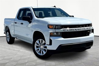 Used 2022 Chevrolet Silverado 1500 Custom image 1