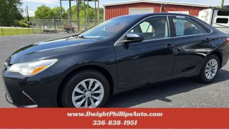 Used 2017 Toyota Camry LE image 1