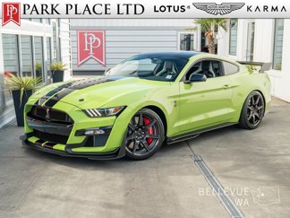 Used 2020 Ford Mustang Shelby GT500 w/ Carbon Fiber Track Pack image 1