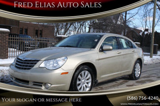Used 2010 Chrysler Sebring Limited w/ Electronics Convenience Group image 1