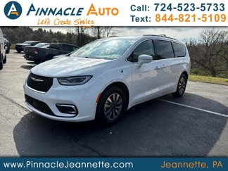 Used 2021 Chrysler Pacifica Touring-L image 1