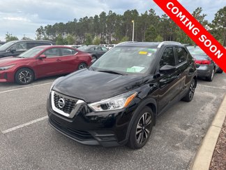 Used 2020 Nissan Kicks SV image 1