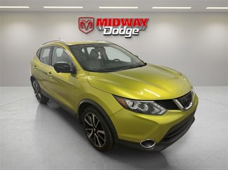 Used 2017 Nissan Rogue Sport SL w/ SL Premium Package image 1