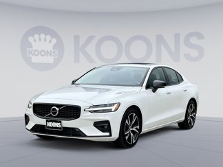 Certified 2025 Volvo S60 B5 Core image 1