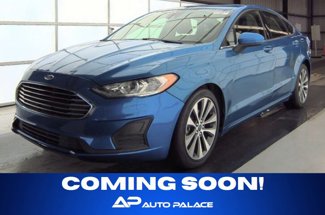 Used 2019 Ford Fusion SE image 1