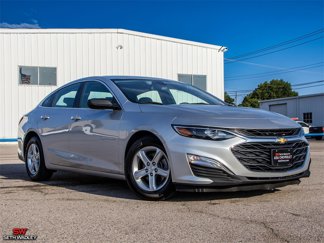 Used 2022 Chevrolet Malibu LS image 1