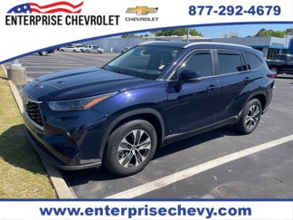 Used 2023 Toyota Highlander XLE image 1