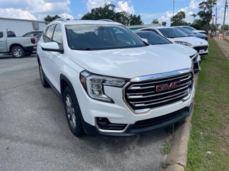 Used 2024 GMC Terrain SLT image 1