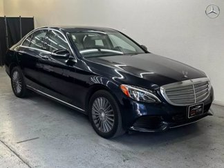 Used 2015 Mercedes-Benz C 300 4MATIC Sedan image 1