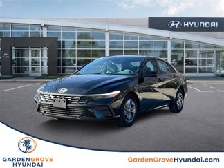 New 2025 Hyundai Elantra Blue image 1