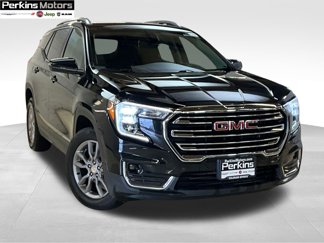 Used 2024 GMC Terrain SLT image 1
