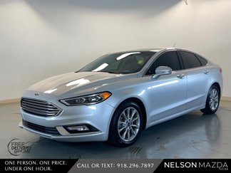 Used 2017 Ford Fusion SE w/ Fusion SE Technology Package image 1