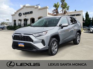 Used 2022 Toyota RAV4 XLE image 1