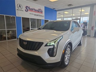 Used 2022 Cadillac XT4 Luxury w/ Cold Weather Package image 1