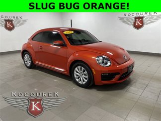 Used 2019 Volkswagen Beetle 2.0T S image 1