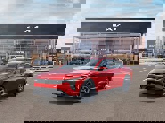 New 2025 Kia K4 LXS image 1