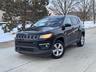 Used 2017 Jeep Compass Latitude image 1