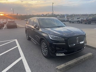Used 2020 Lincoln Aviator Reserve w/ Elements Package Plus image 1