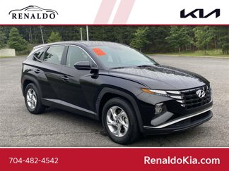 Used 2022 Hyundai Tucson SE image 1
