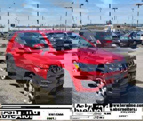 Certified 2020 Jeep Compass Latitude w/ Cold Weather Group image 1