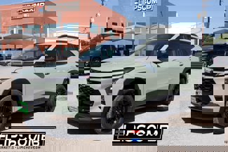 New 2025 Chevrolet Trax ACTIV w/ Sunroof Package image 1