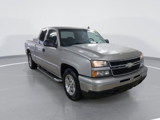 Used 2007 Chevrolet Silverado 1500 LT w/ Extended Cab Value Package image 1