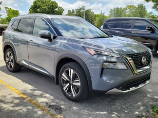 Used 2021 Nissan Rogue Platinum image 1