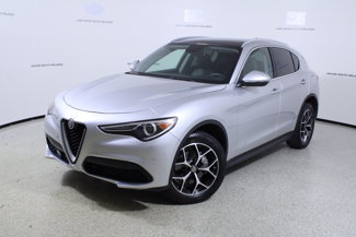 Used 2018 Alfa Romeo Stelvio Ti image 1