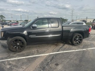 Used 2010 GMC Sierra 1500 SLE w/ Regional Value Package image 1