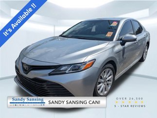 Used 2018 Toyota Camry SE image 1