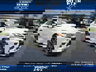 Used 2019 Toyota Camry XSE image 1