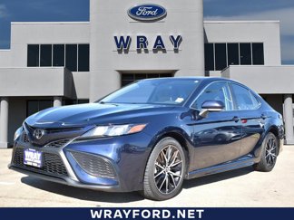 Used 2022 Toyota Camry SE image 1