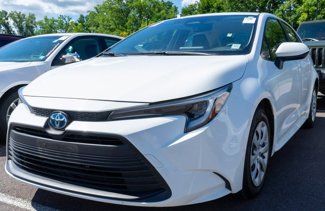Used 2023 Toyota Corolla LE image 1