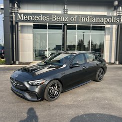 Used 2022 Mercedes-Benz C 300 4MATIC Sedan image 1