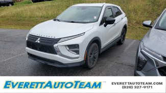 Used 2022 Mitsubishi Eclipse Cross LE image 1