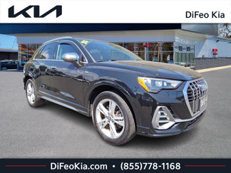 Used 2020 Audi Q3 2.0T Premium w/ Convenience Package image 1
