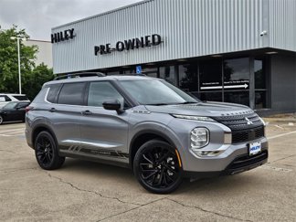 Used 2022 Mitsubishi Outlander SE image 1