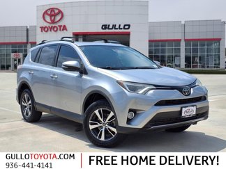 Used 2017 Toyota RAV4 XLE image 1