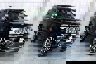 Used 2018 Jeep Grand Cherokee Overland image 1