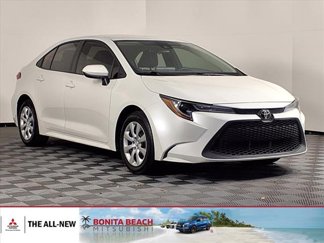 Used 2020 Toyota Corolla LE image 1