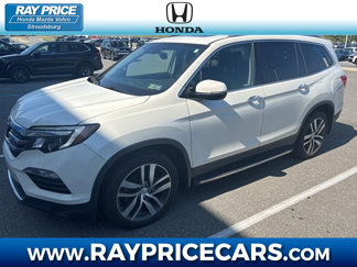 Used 2017 Honda Pilot Touring image 1