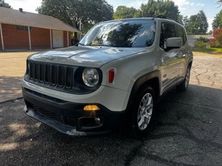 Used 2015 Jeep Renegade Latitude w/ Popular Equipment Group image 1