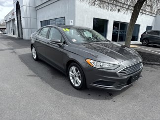 Used 2018 Ford Fusion SE image 1