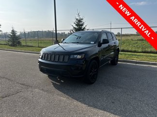 Used 2018 Jeep Grand Cherokee Altitude image 1