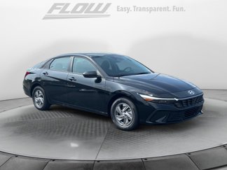 New 2025 Hyundai Elantra SE image 1
