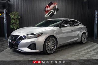 Used 2022 Nissan Maxima SV image 1